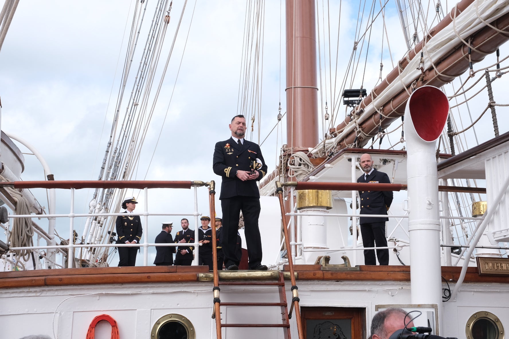 Fotos: La princesa Leonor embarca en Cádiz en el Juan Sebastián Elcano