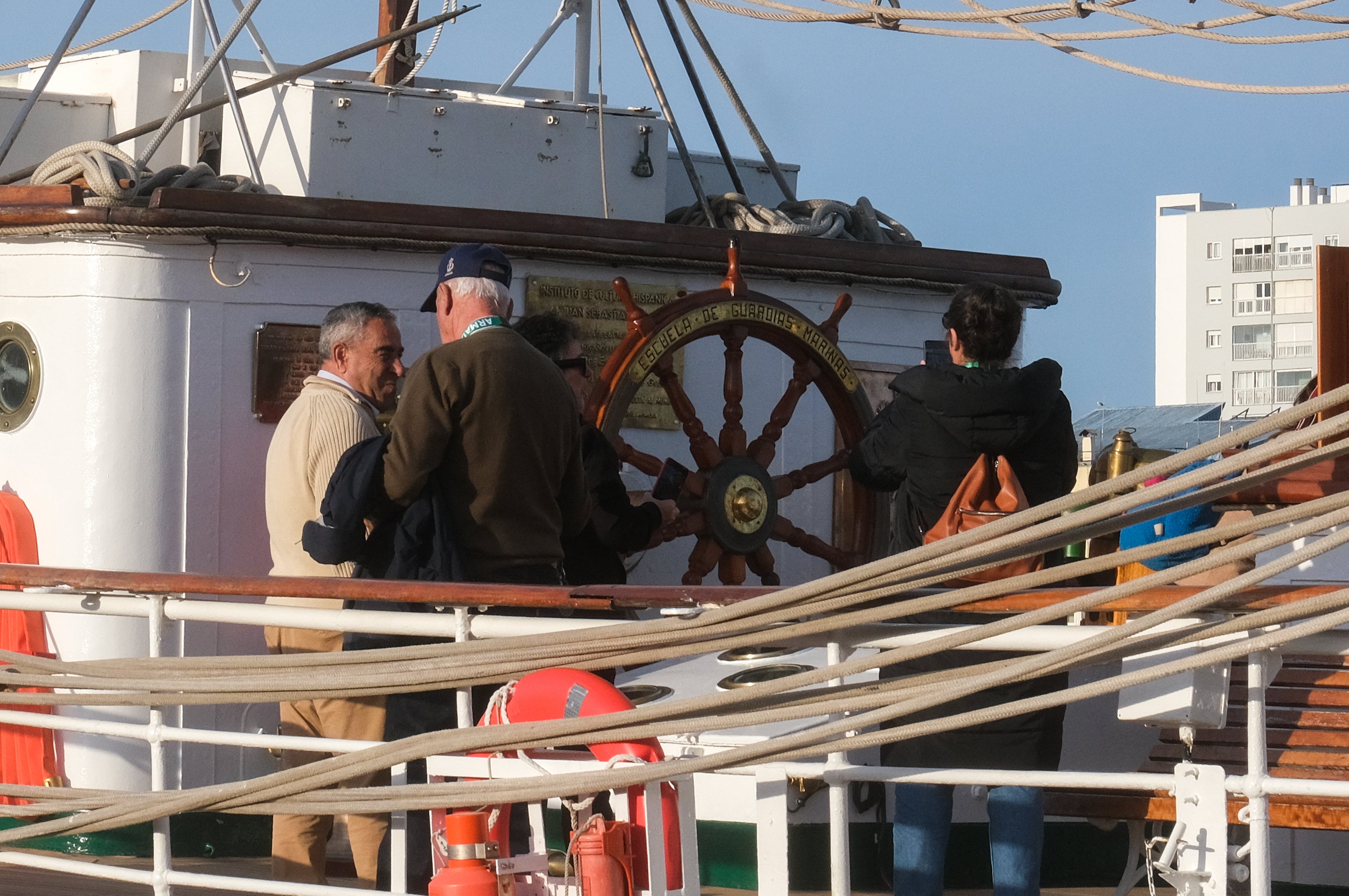 Fotos: Largas colas para poder recorrer Elcano en Cádiz, la casa de la Princesa Leonor los próximos meses