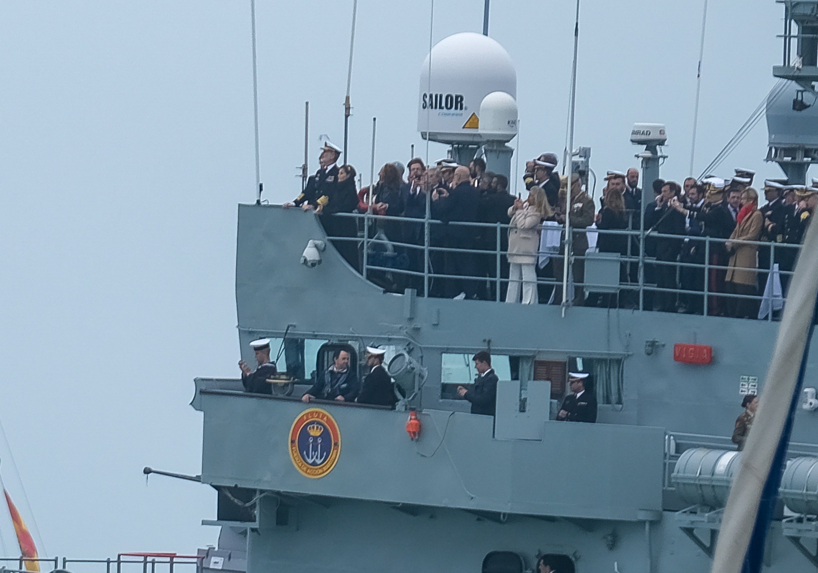 Imágenes de un día histórico en Cádiz: la Princesa Leonor ya navega en el Juan Sebastián de Elcano