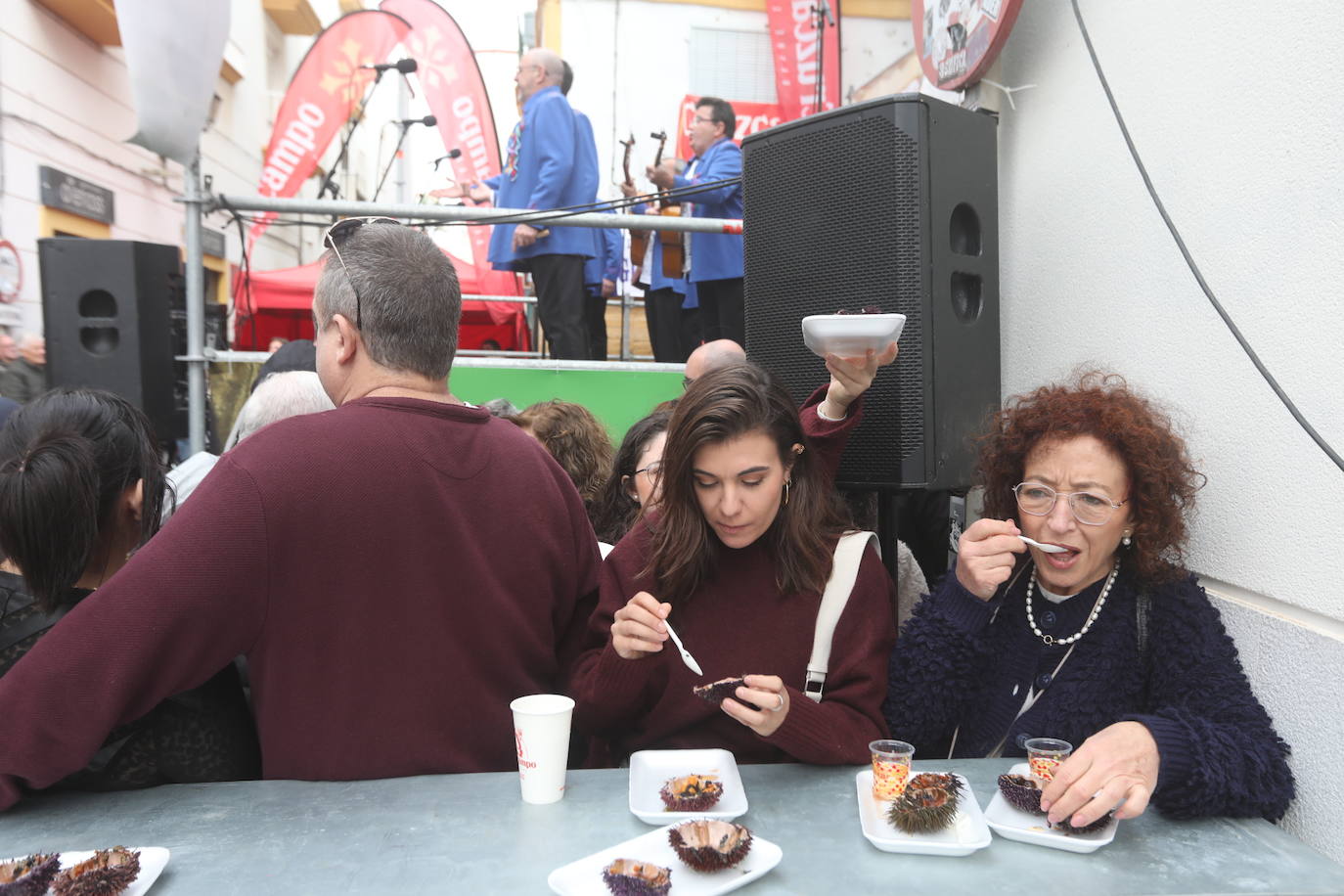 La Erizada llena La Viña de gente y coplas... hasta que la lluvia aguó la fiesta