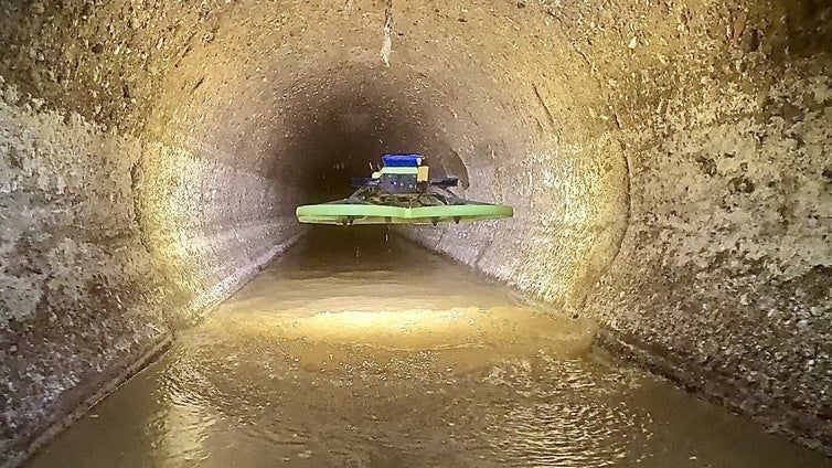 Un dron que viaja por las redes de alcantarillado: Aguas de Cádiz apuesta por esta herramienta para digitalizar las canalizaciones