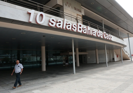 La salas de cine del centro comercial Bahía de Cádiz pasarán de ser 10 a ser 8 garantizando «mayor comodidad».