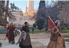 Barricadas y banderas en un Cádiz revolucionario que emula a París para el rodaje de 'Young Sherlock'