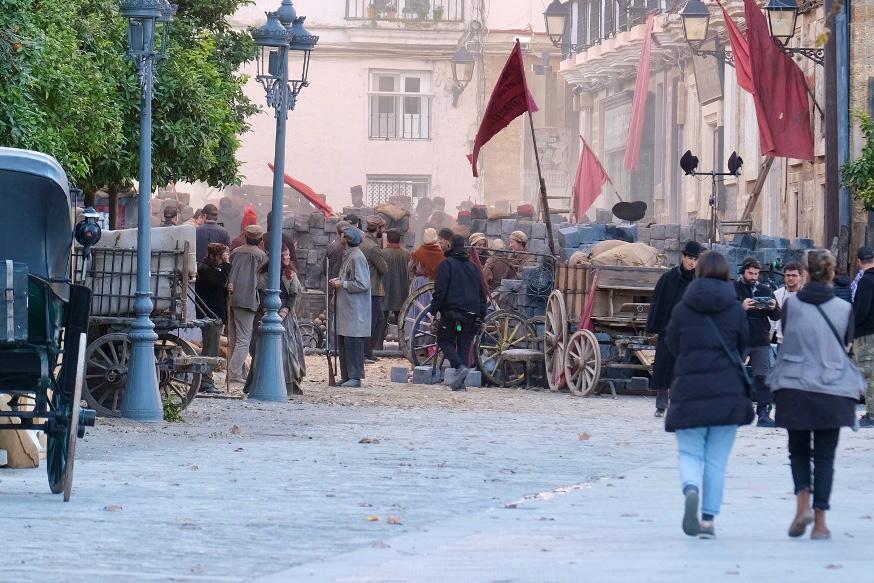 Fotos: Cádiz se convierte en París para el rodaje de &#039;Young Sherlock&#039;