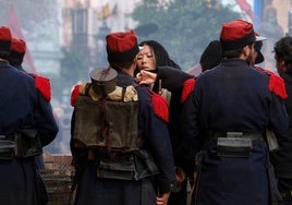 Fotos: Cádiz se convierte en París para el rodaje de 'Young Sherlock'