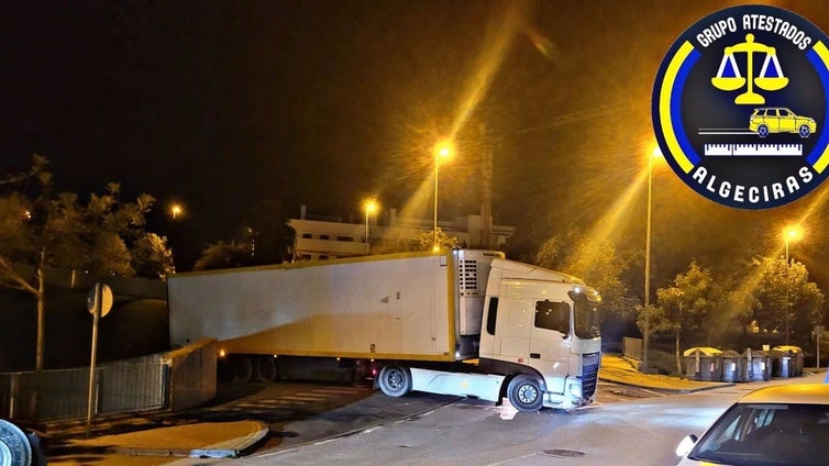 Arrestado en Cádiz un camionero que realizaba maniobras peligrosas tras haber consumido gran cantidad de alcohol