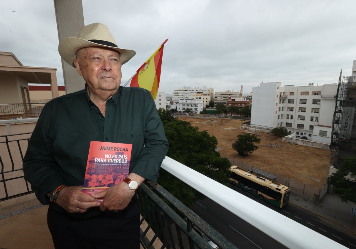 Jaime Rocha, en la presentación de su último libro antes de publicar 'Misiles para la ETA'.