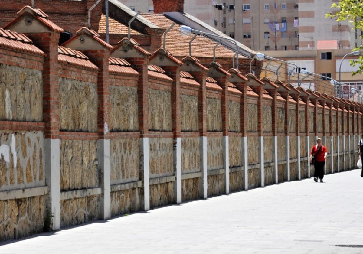 Muro de los Depósitos de Tabaco de Cádi, en imagen de archivo.