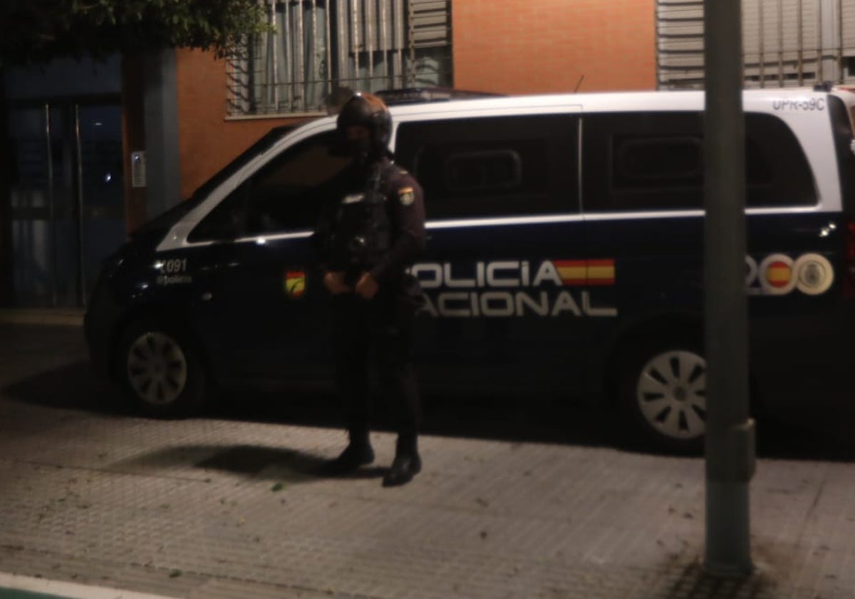 FOTOS: Gran despliegue policial en Cádiz contra el narcotráfico a tan solo tres días del inicio del Carnaval