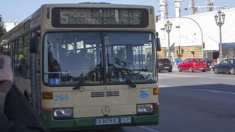 Horarios de los autobuses urbanos de Cádiz para los dos sábados de Carnaval