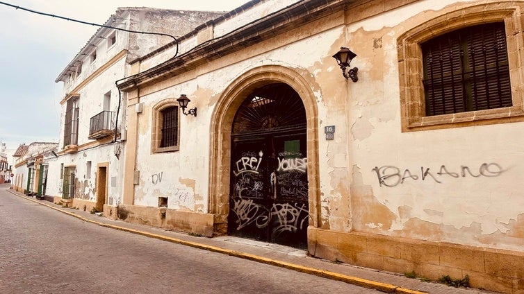 El antiguo casco bodeguero que se convertirá en vivienda en el centro de El Puerto