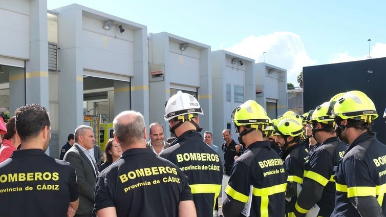 ¿Quieres ser bombero en Cádiz? Publicadas las bases para optar a una de las 64 plazas