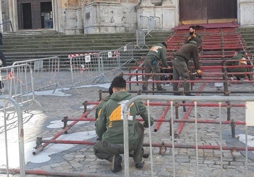 Imagen de la instalación de la rampa este lunes en Cádiz