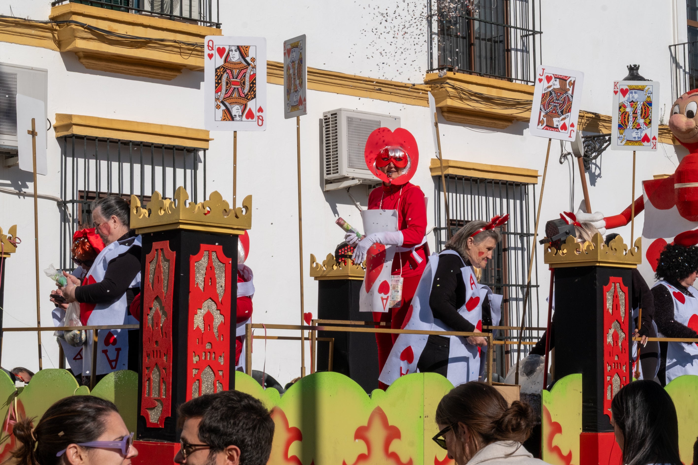 Así ha sido la Cabalgata de Adultos Carnaval El Puerto 2025