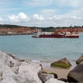 Tareas de dragado del puerto de Conil