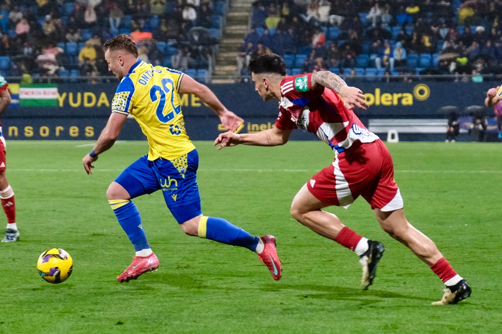 Las imágenes del partidos Cádiz CF 1-0 Granada