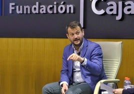 Juan Fernández-Miranda, protagonista del ciclo de periodismo y actualidad 'Opinión Abierta' en Cádiz