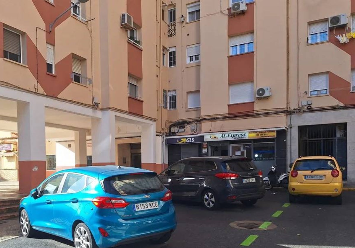 El Ayuntamiento de Cádiz libera 118 plazas de aparcamiento en Loreto y hace ajustes en zonas verde y naranja