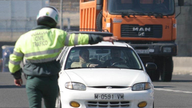 La DGT regala desde hoy dos puntos del carné de conducir: estos son los requisitos