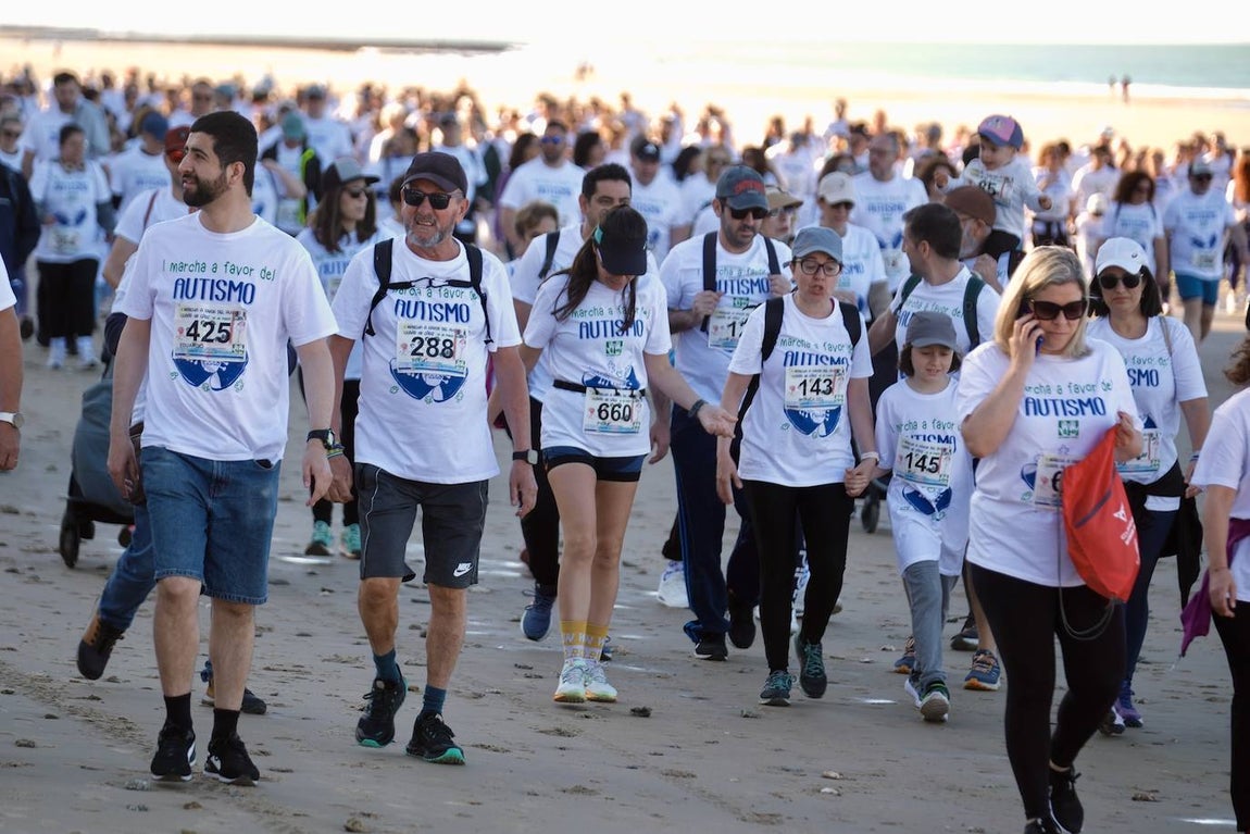 Cádiz celebra la primera edición de la marcha a favor del autismo