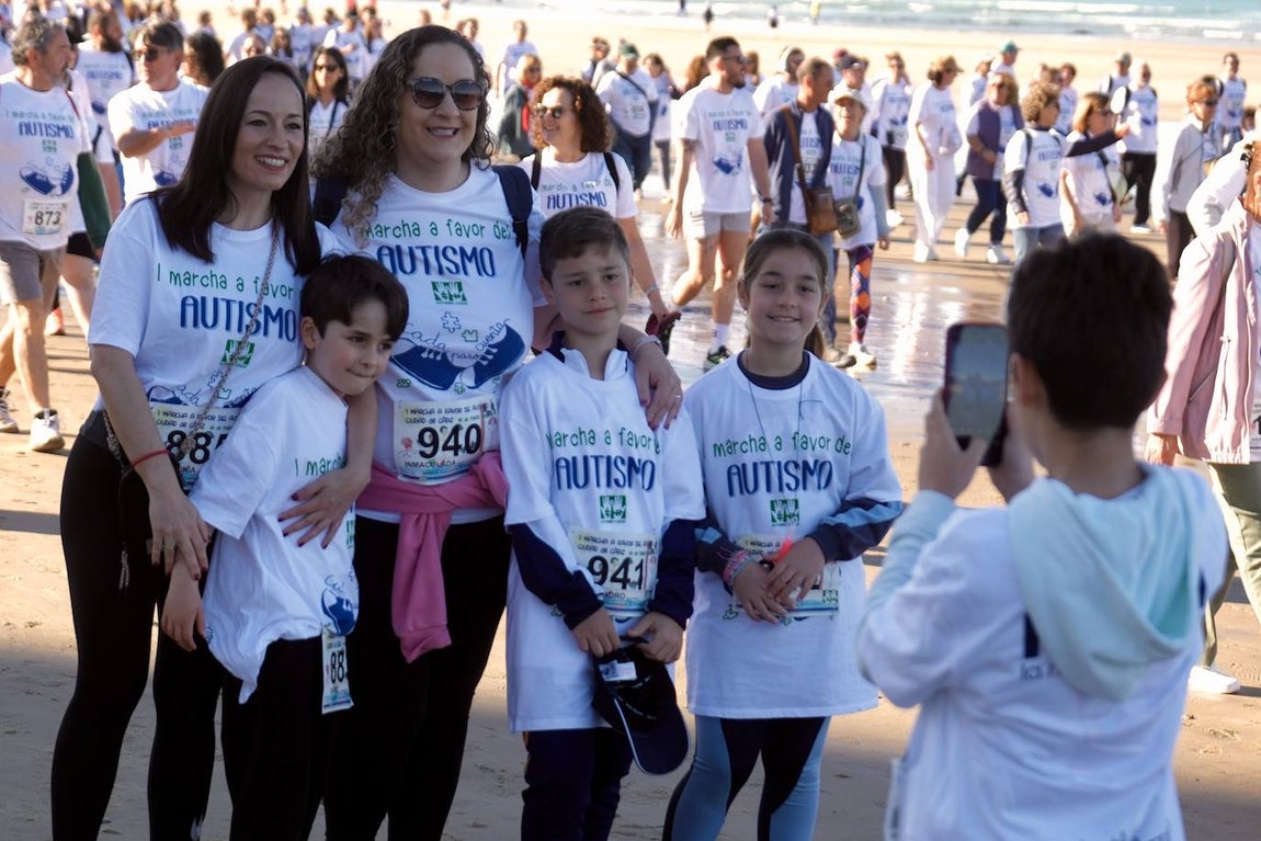Cádiz celebra la primera edición de la marcha a favor del autismo