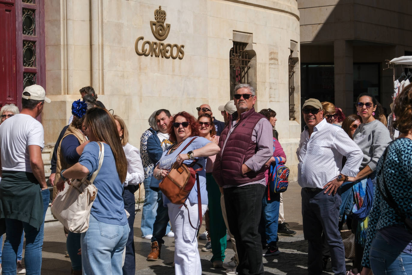 Fotos: Desembarco de turistas en Cádiz con 12.000 cruceristas