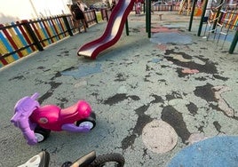 Más de medio millón de euros para mejorar el suelo de los parques infantiles de Cádiz
