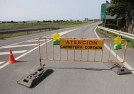 Cádiz llega a Semana Santa con unas playas de primera y unas carreteras de tercera