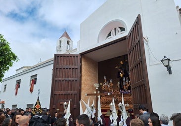 Jerez se «Entrega» en el primer día de cofradías