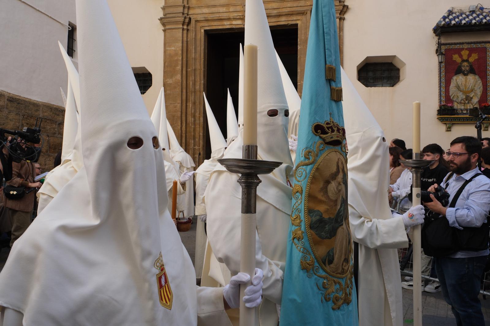 Fotos: El Nazareno de la Obediencia el Sábado de Pasión en Cádiz. Semana Santa 2025