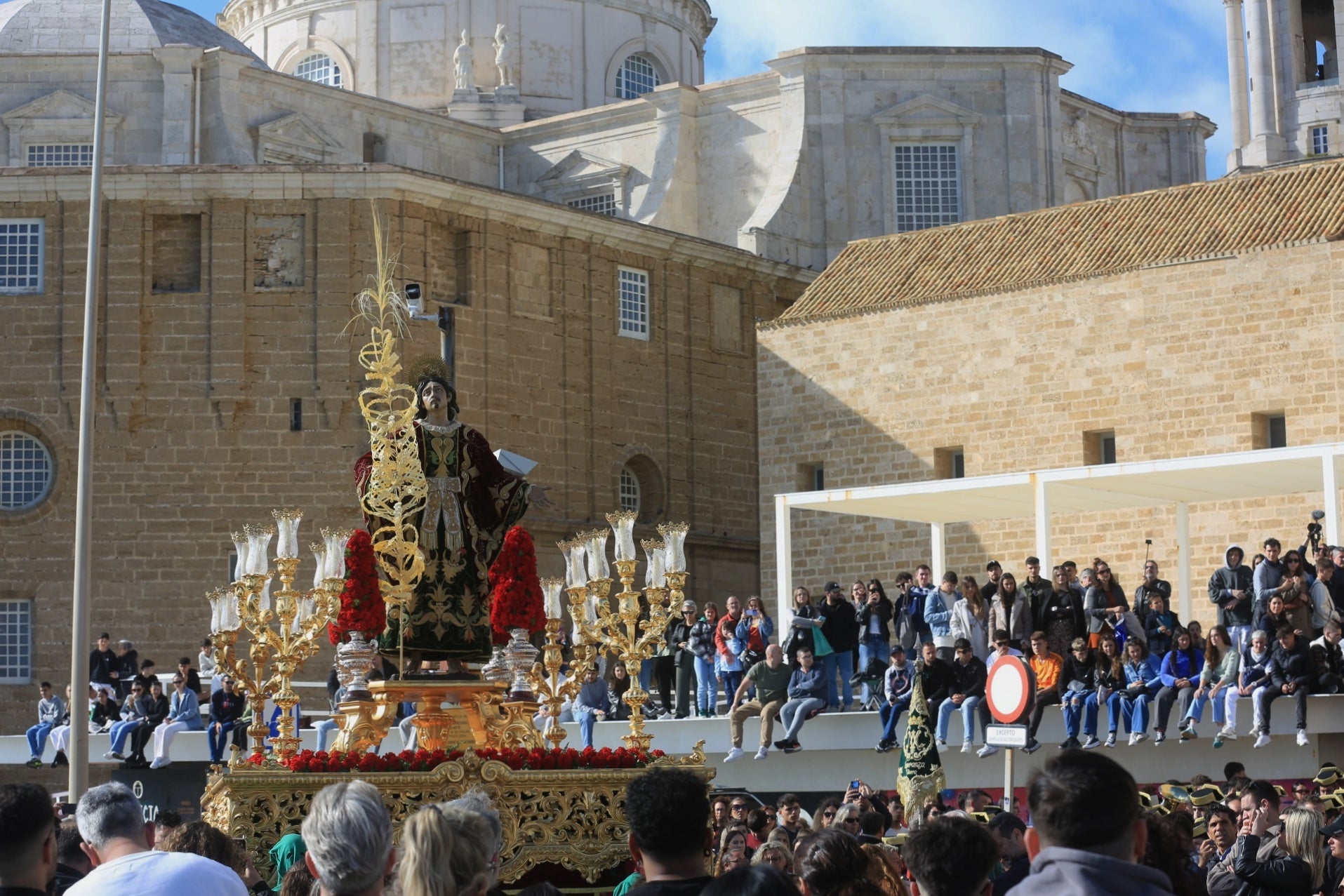 Las imágenes de Las Aguas el Miércoles Santo en Cádiz | Semana Santa 2025