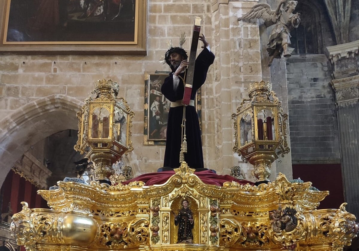 Humildad para el Nazareno el Jueves Santo en El Puerto