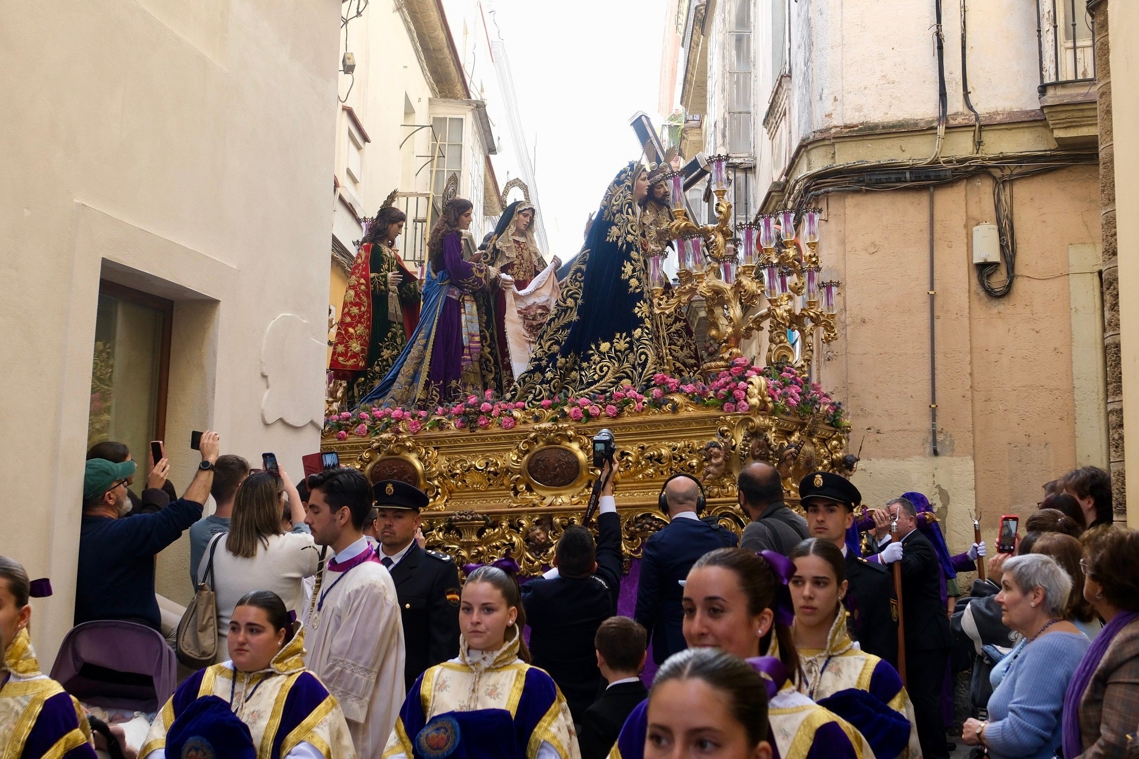 Fotos: Afligidos el Jueves Santa en la Semana Santa de Cádiz 2025