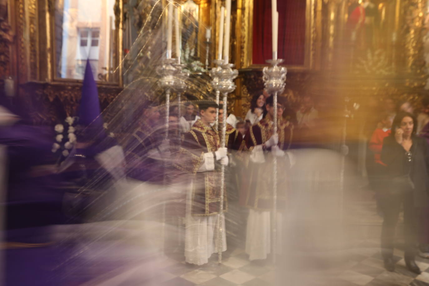 Las imágenes de la cofradía de El Nazareno, el Jueves Santo en Cádiz | Semana Santa 2025
