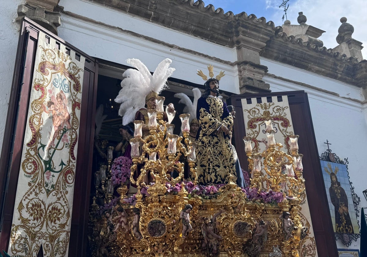 Madrugá Santa de silencio, entrega a Jesús Nazareno y amor a la Esperanza