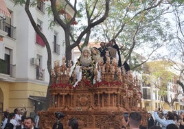 El Sábado Santo de Jerez pone punto final al tránsito de cofradías por Carrera Oficial