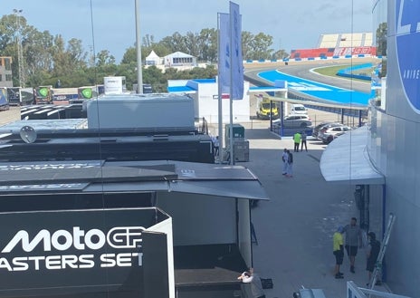 Imagen secundaria 1 - El Circuito de Jerez se prepara para reventar récords de asistencia: 200.000 personas, el número de habitantes de su ciudad