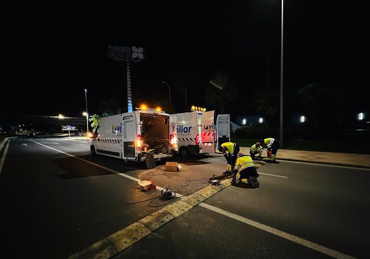 Colocación de badenes a la altura de El Paseo en El Puerto.
