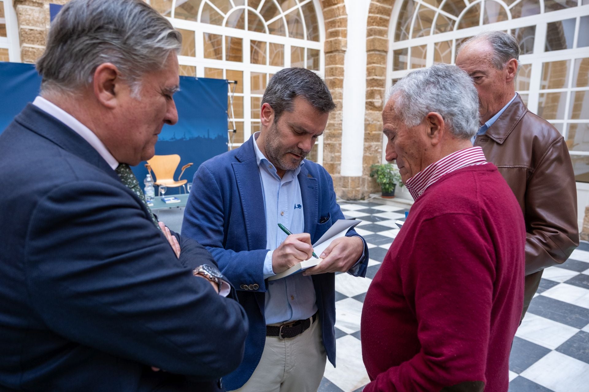 Fotos: Ignacio Moreno Bustamante presenta su nuevo libro