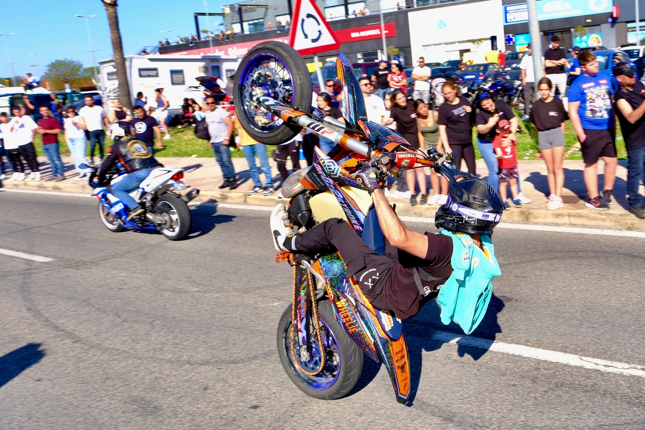 El rugido de las dos ruedas