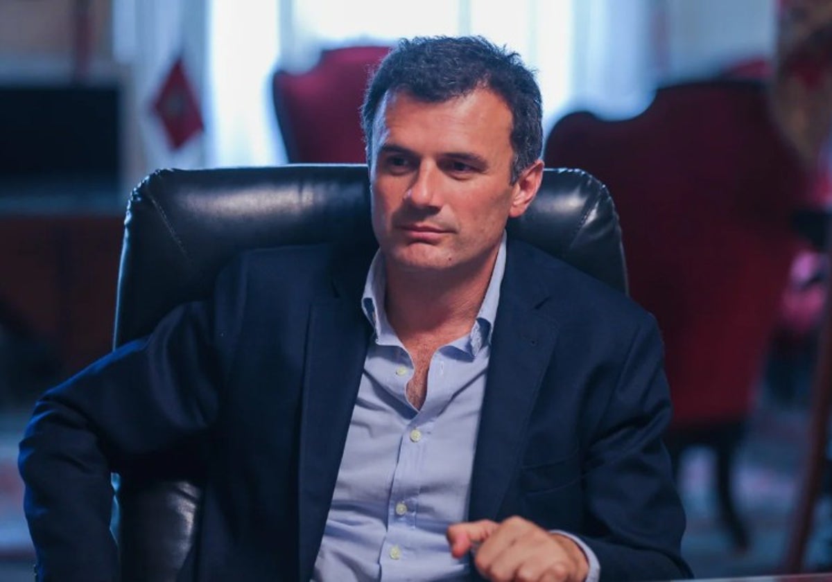 Bruno García, alcalde de Cádiz. «Debemos mantener la calma y en la medida de lo posible no mover el coche»