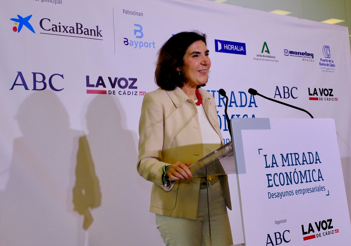 La consejera de Empleo de la Junta de Andalucía en el foro La Mirada Económica, en Cádiz