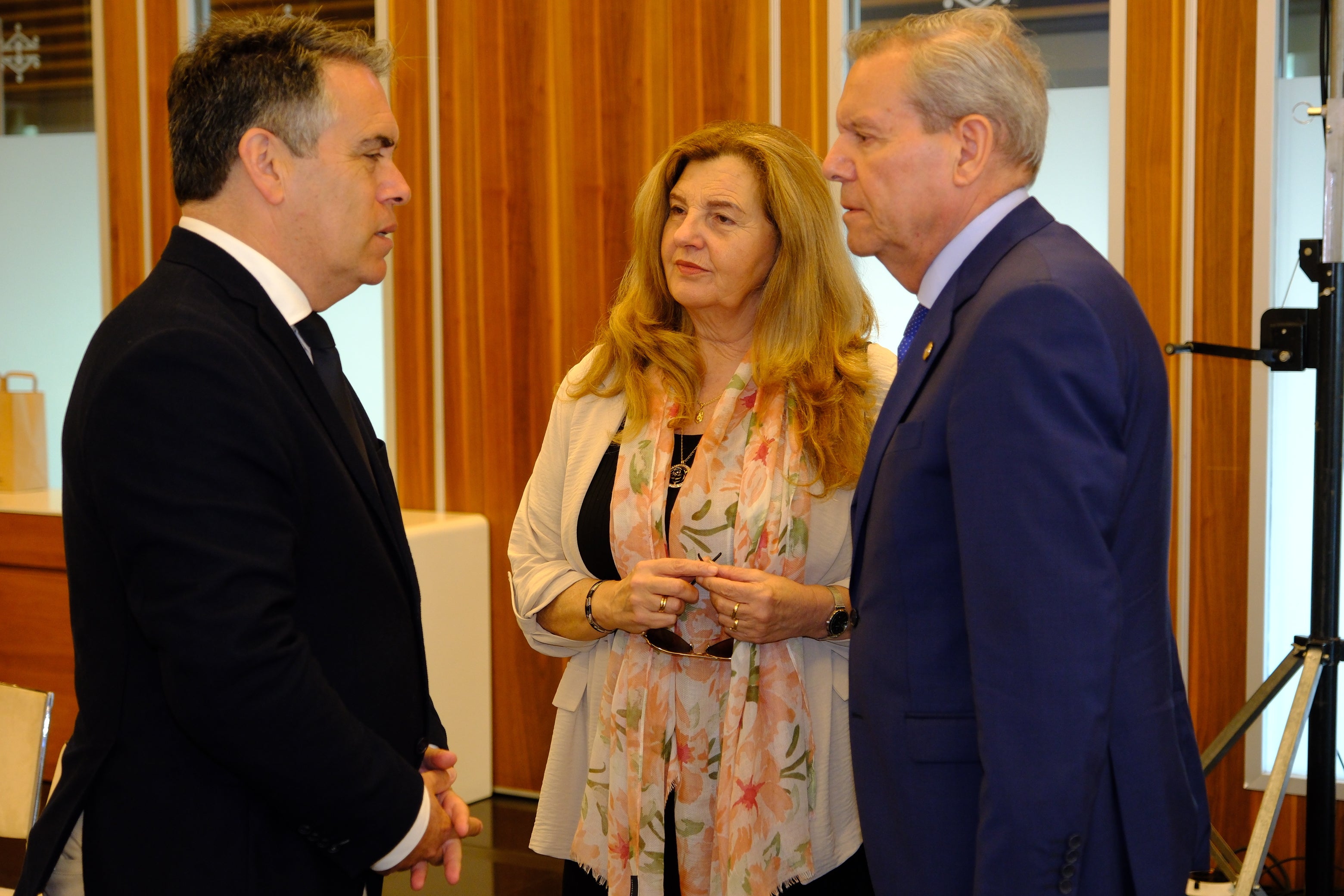 Fotos: Ambiente en La Mirada Económica de ABC y LA VOZ con Rocío Blanco