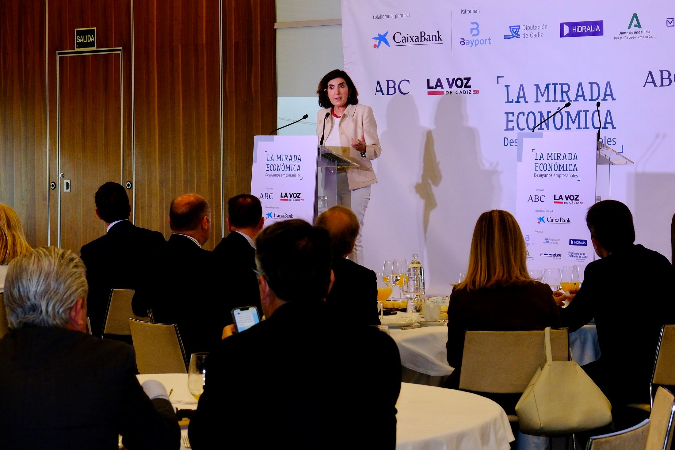 La consejera de Empleo, Rocío Blanco, en La Mirada Económica de ABC y LA VOZ de Cádiz