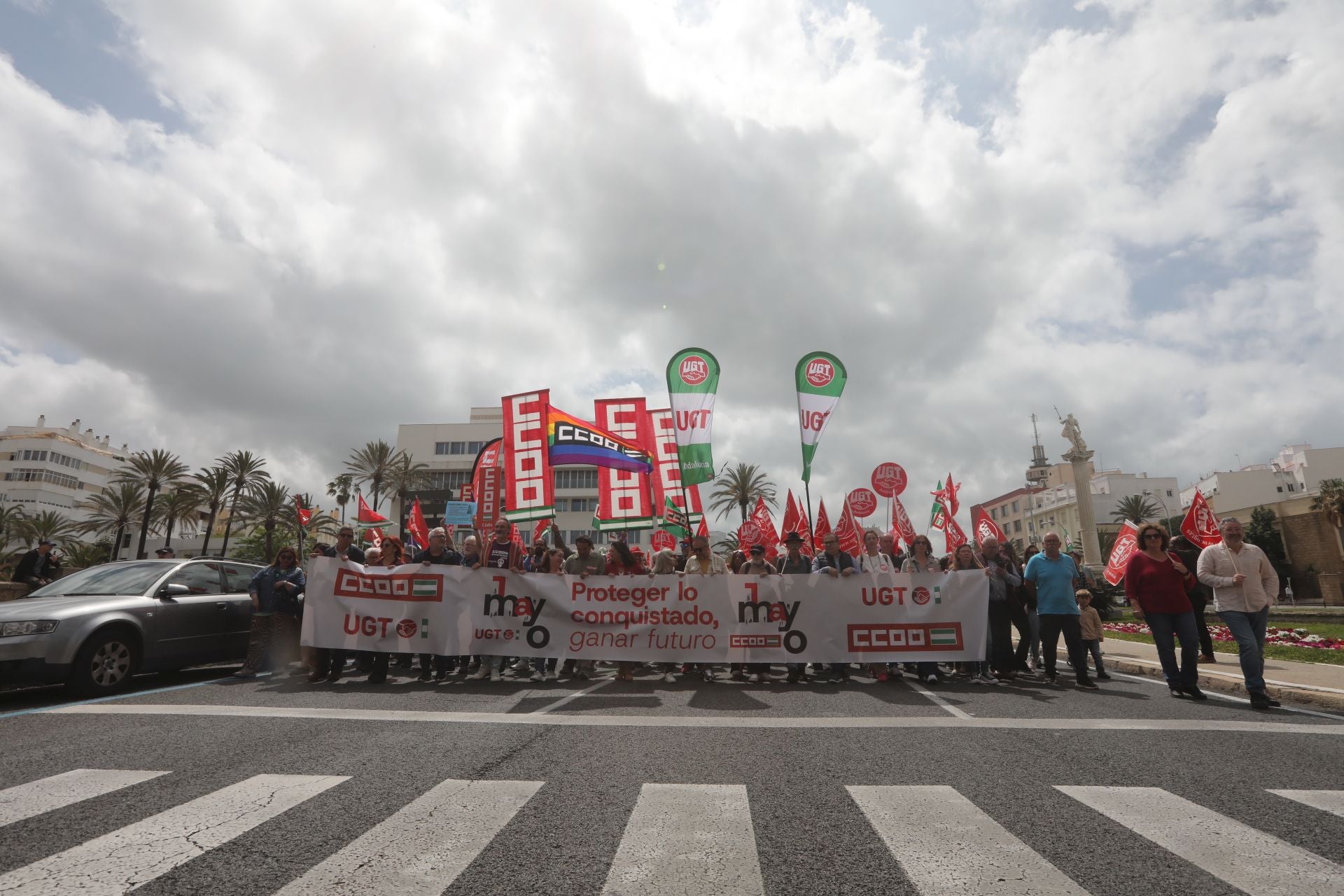 Fotos: Así han sido las dos manifestaciones del Primero de Mayo en Cádiz
