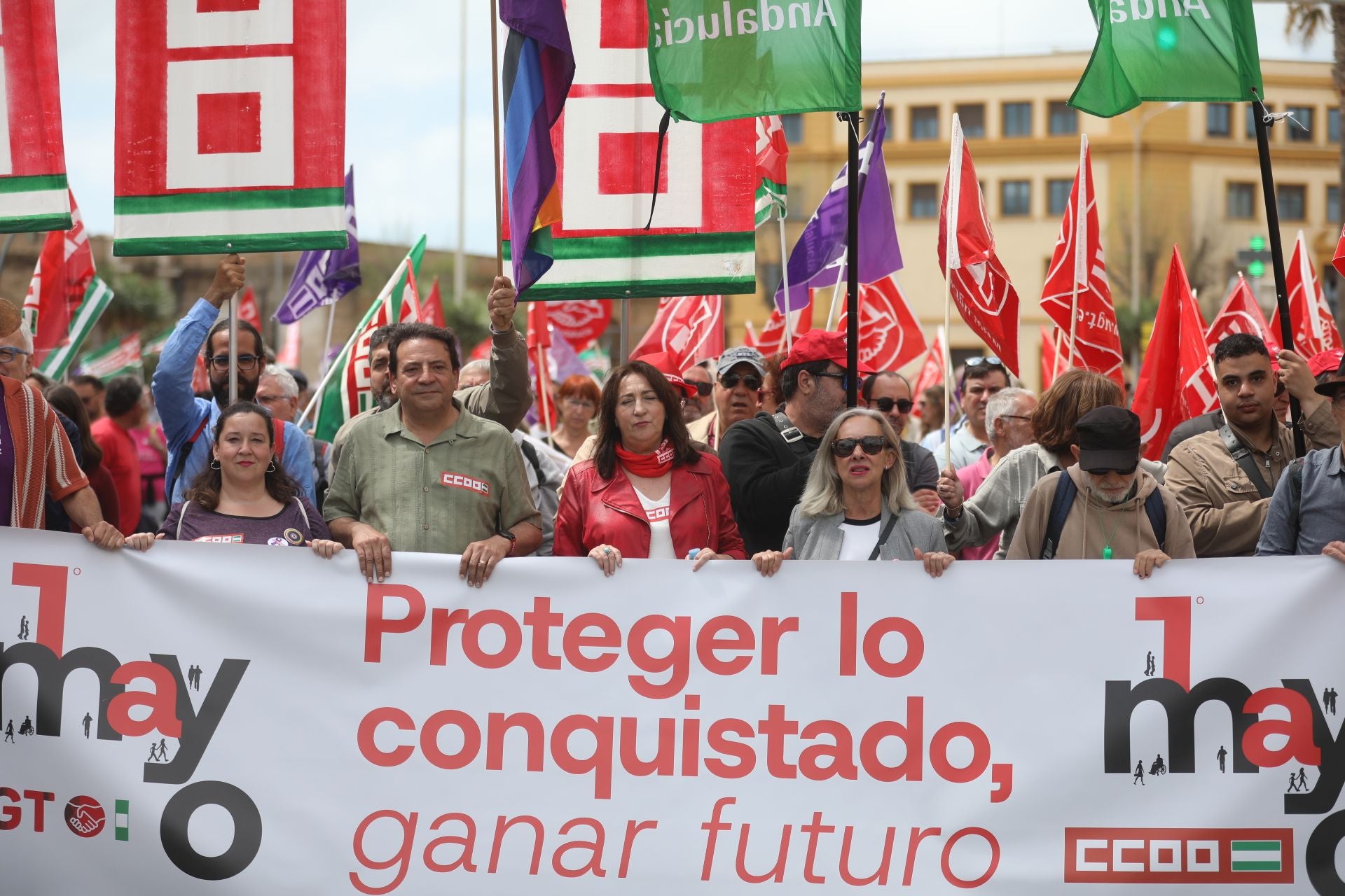 Fotos: Así han sido las dos manifestaciones del Primero de Mayo en Cádiz