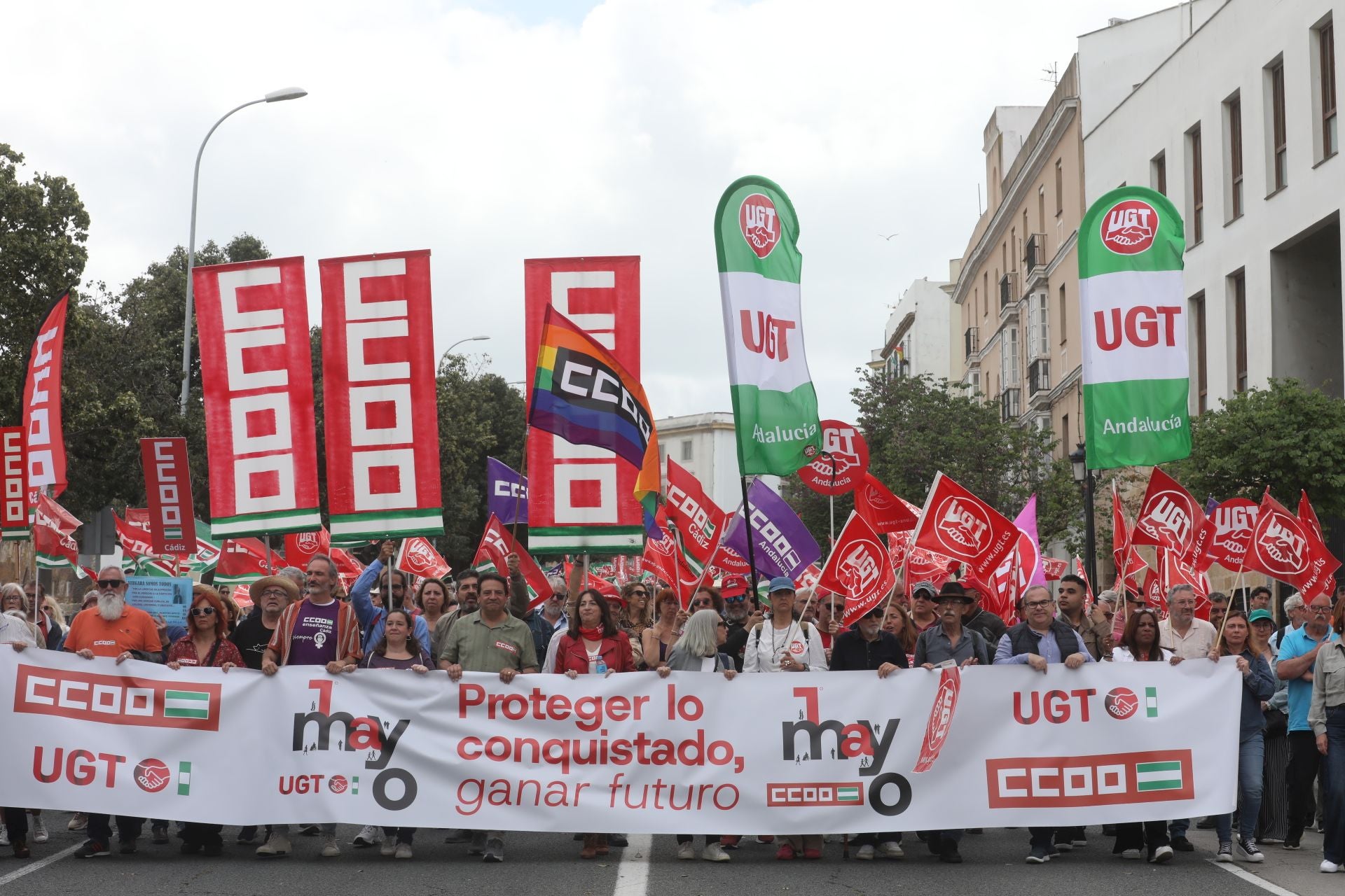 Fotos: Así han sido las dos manifestaciones del Primero de Mayo en Cádiz