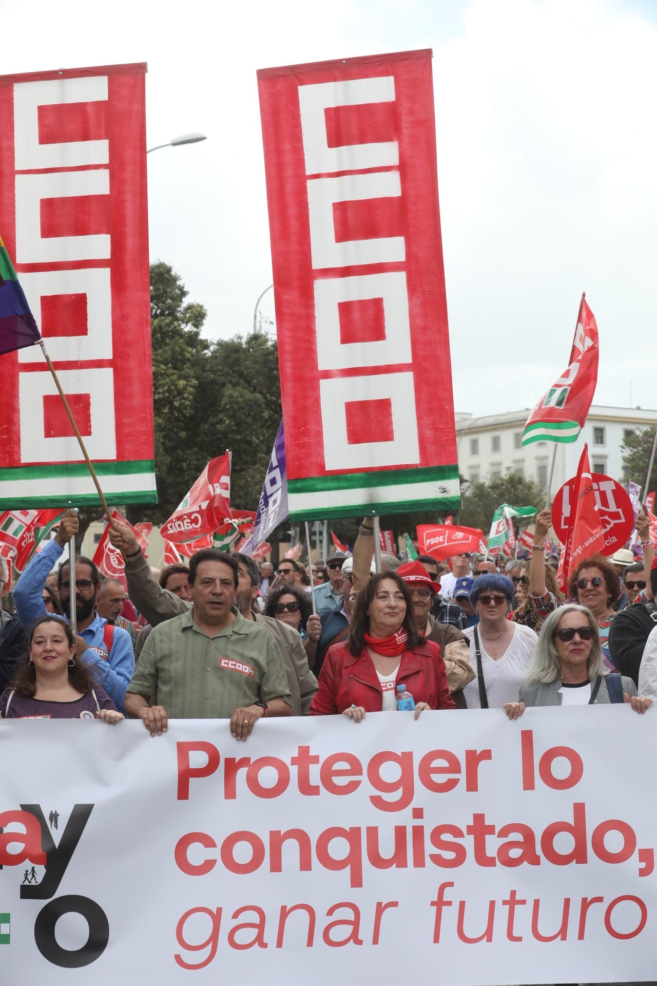 Fotos: Así han sido las dos manifestaciones del Primero de Mayo en Cádiz