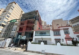 El bloque de viviendas que ya se levanta sobre el penúltimo chalet del Paseo Marítimo de Cádiz: detalles y precios