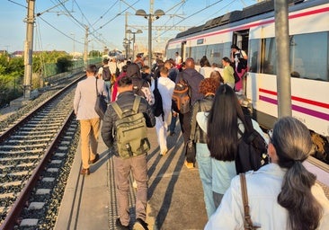 La avería en un tren de cercanías de la línea Cádiz-Jerez provoca retrasos y cancelaciones